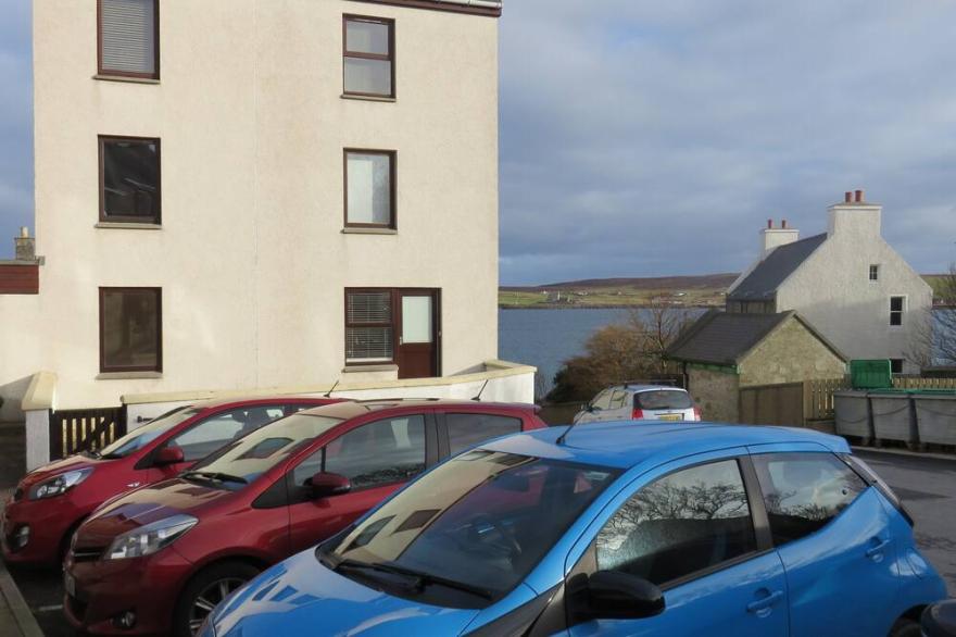 Central Lerwick holiday apartment