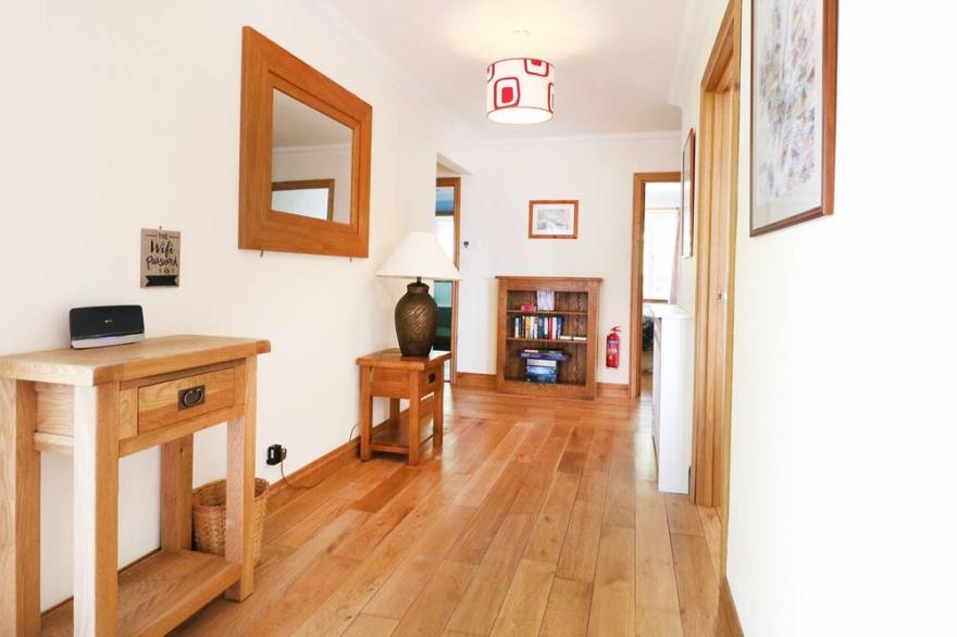 WESTHAVEN, family friendly, with open fire in Mallaig
