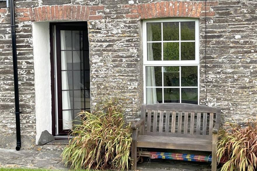 Rosemary Cottage, a 19th century cottage set with the camel trail and camel estuary at the end of the lane