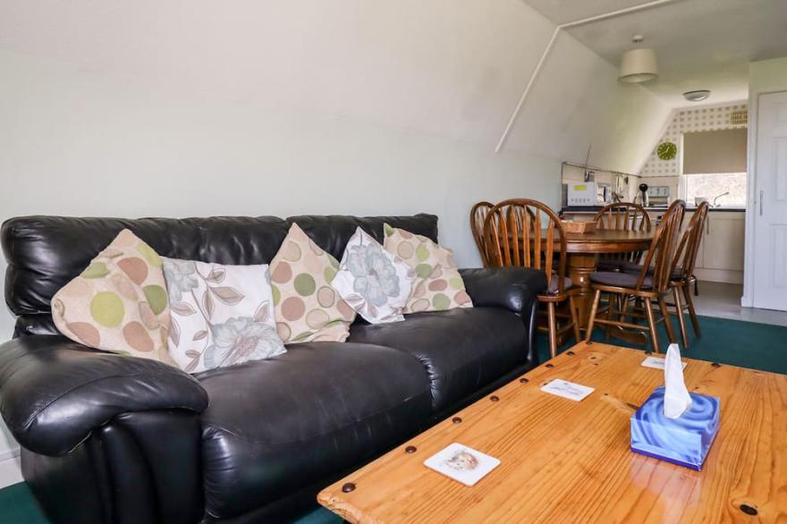 16 THE COOMBE, pet friendly, character holiday cottage in Kilkhampton