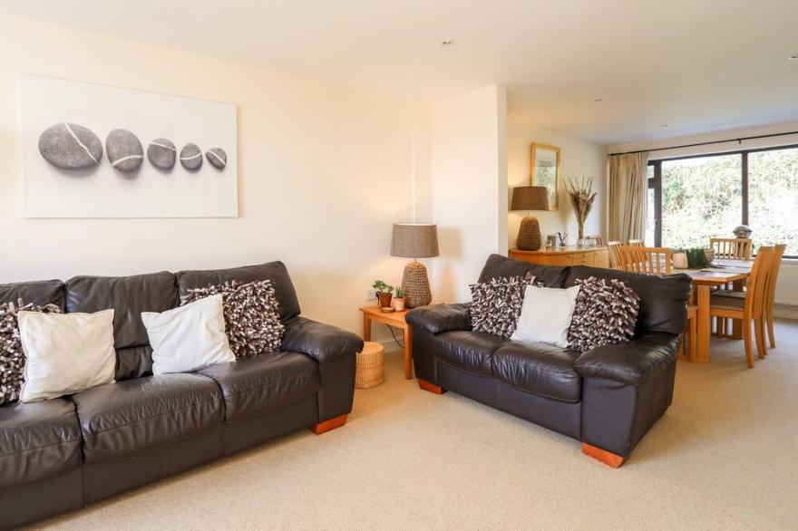 268 CAE DU, family friendly, country holiday cottage in Abersoch