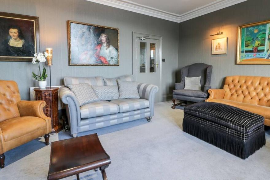 HIGHVIEW, pet friendly, character holiday cottage in Scarborough