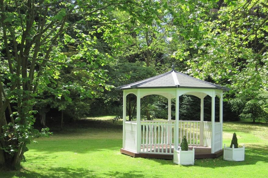 Tone Dale House