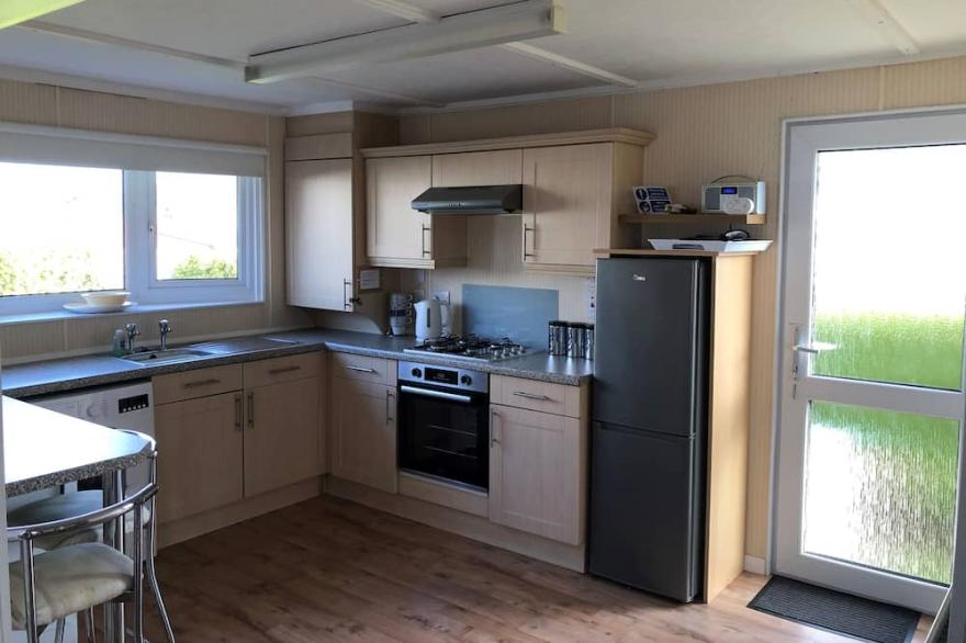 Large 3 Bedroomed Bungalow near Padstow, Free Wi FI