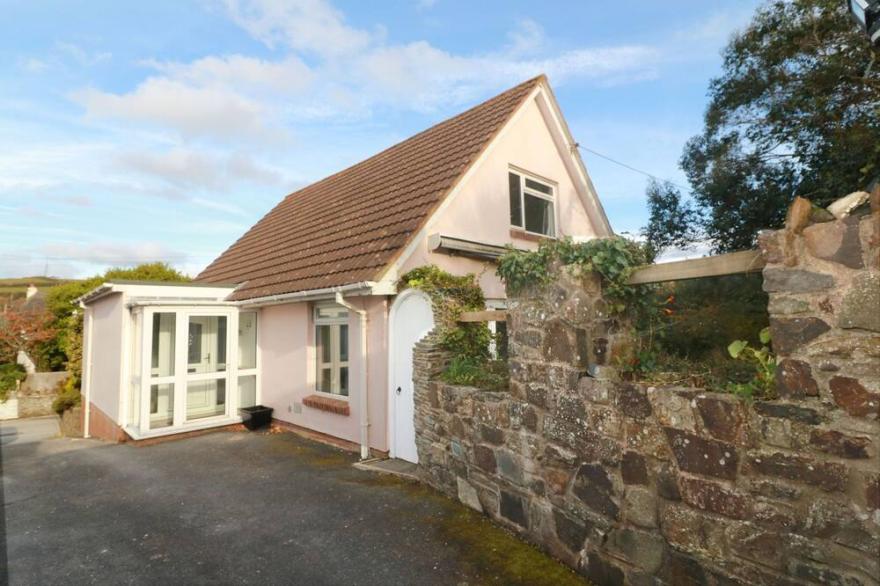 Summer Shores - 3 Bed | Coastal | Private Garden