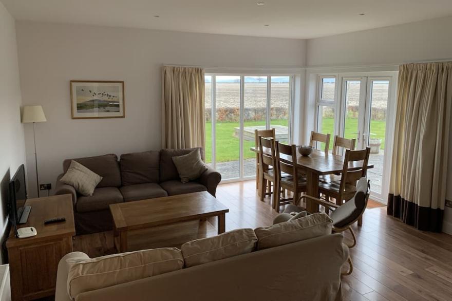 Flisk, Powgavie Cottages