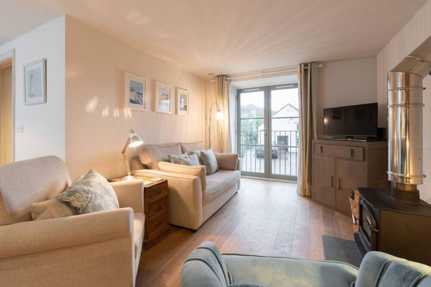 2-bedroom dog friendly cottage located in Braunton, within easy reach of the beach.