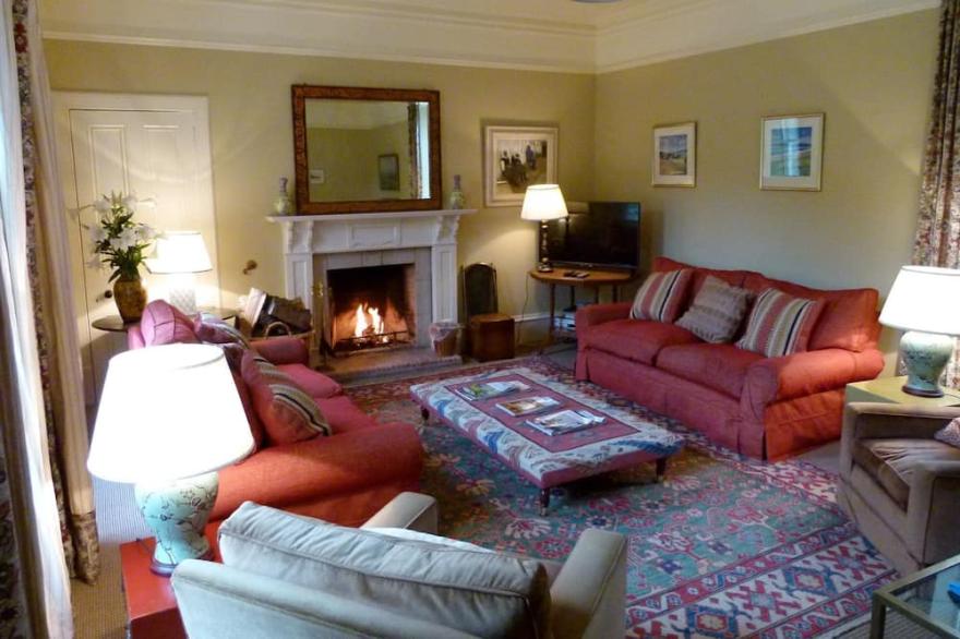 Spacious pet friendly 5-bedroom farmhouse set in the beautiful Cairngorm Mountains