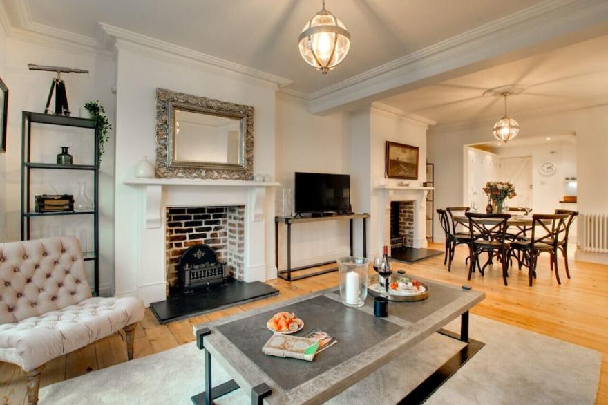 Waters Reach - Three Bedroom House, Sleeps 6