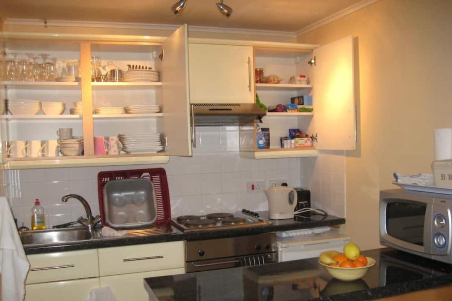 10 mins on foot to beach. Short drive to golf, surf and riding. Pool access