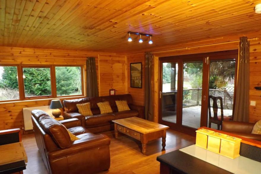 Fir Tree Lodge -  Pondfauld Holidays