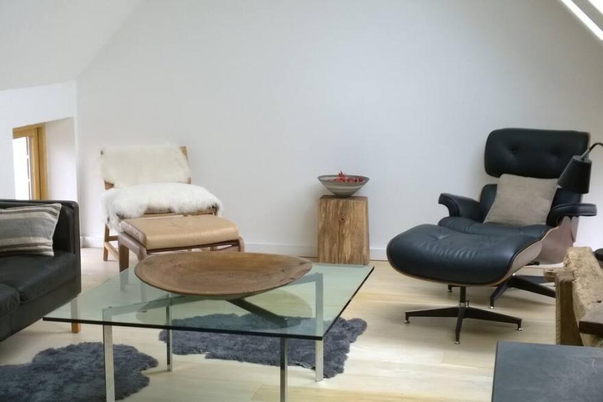 Contemporary Barn House in Devon near Stoke Gabriel and Totnes