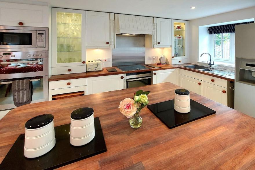 Montague Farmhouse - Central Croyde | Spacious