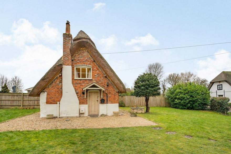 2 bedroom accommodation in Berrick Salome, near Wallingford