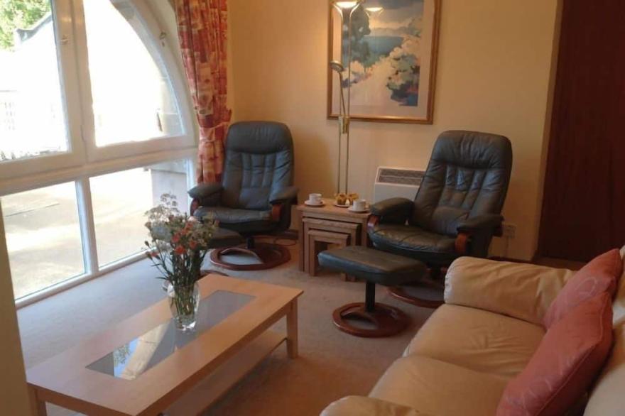 Stay somewhere unusual , Peaceful central location, sleeps 4, Pets Welcome.