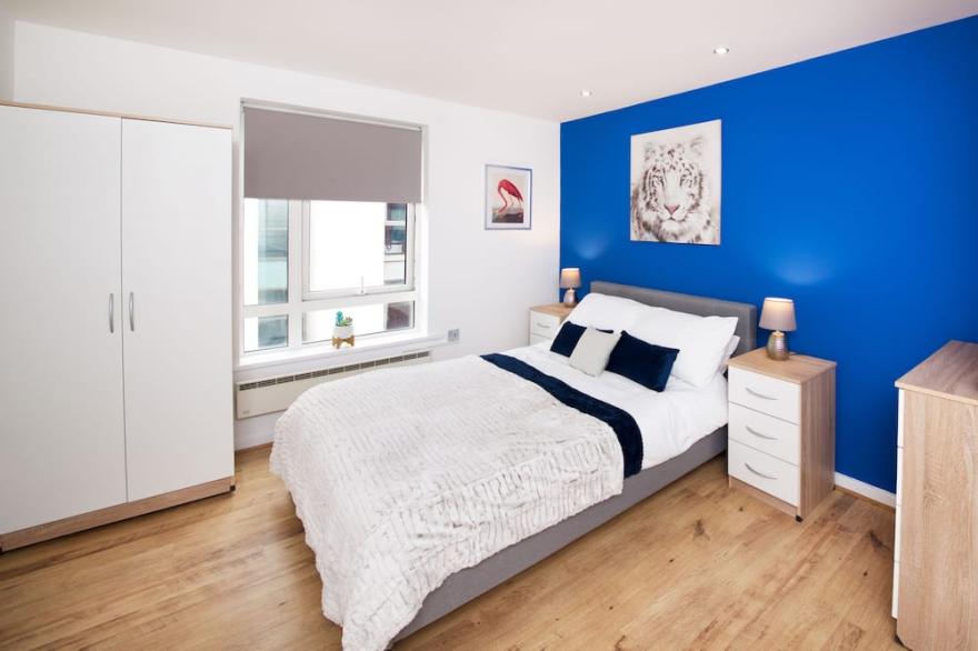 Lovely Central 2 Bed 2 Bath Northern Quarter Apt.
