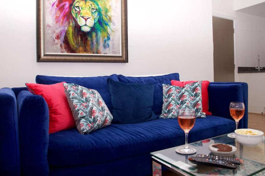 Lovely Central 2 Bed 2 Bath Northern Quarter Apt.