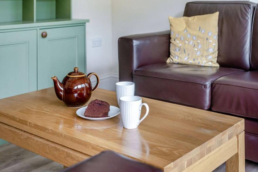 2 bedroom accommodation in Hatherop, near Cirencester