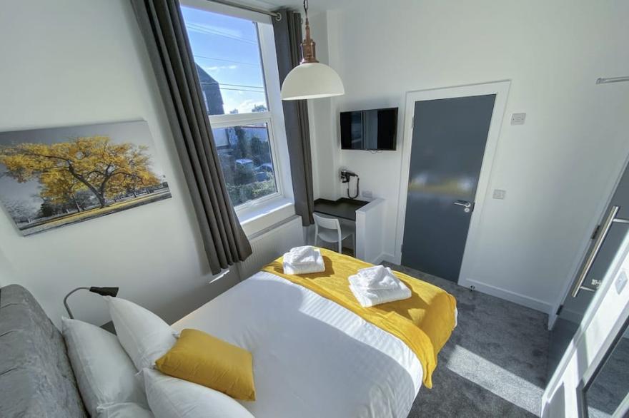 Picadilly by Pureserviced De-luxe Rooms