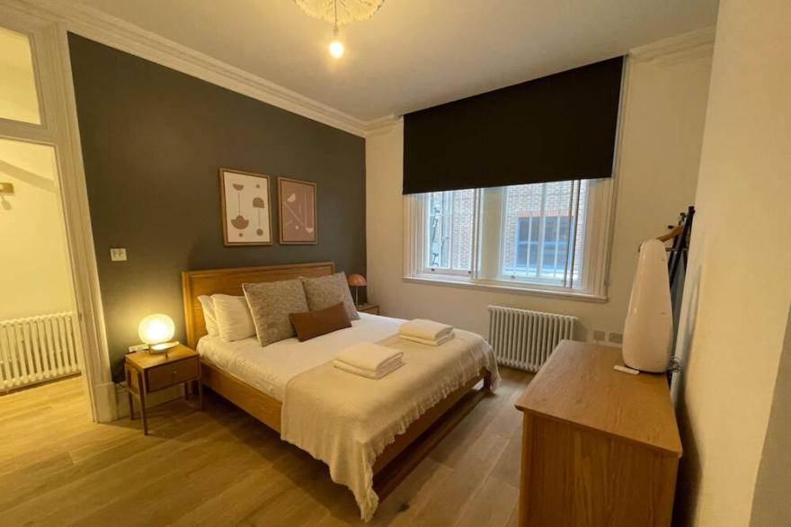 Central 1 Bedroom Apartment in Farringdon