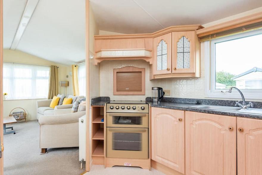 Sunshine Retreat, a self-catering unit located on a family run holiday park just outside Wadebridge