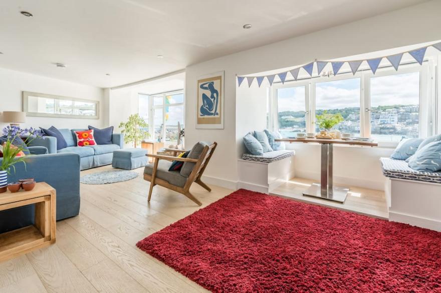 Two Harbour House, - Two Bedroom Apartment, Sleeps 4