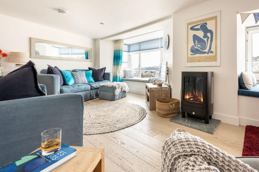 Two Harbour House, - Two Bedroom Apartment, Sleeps 4