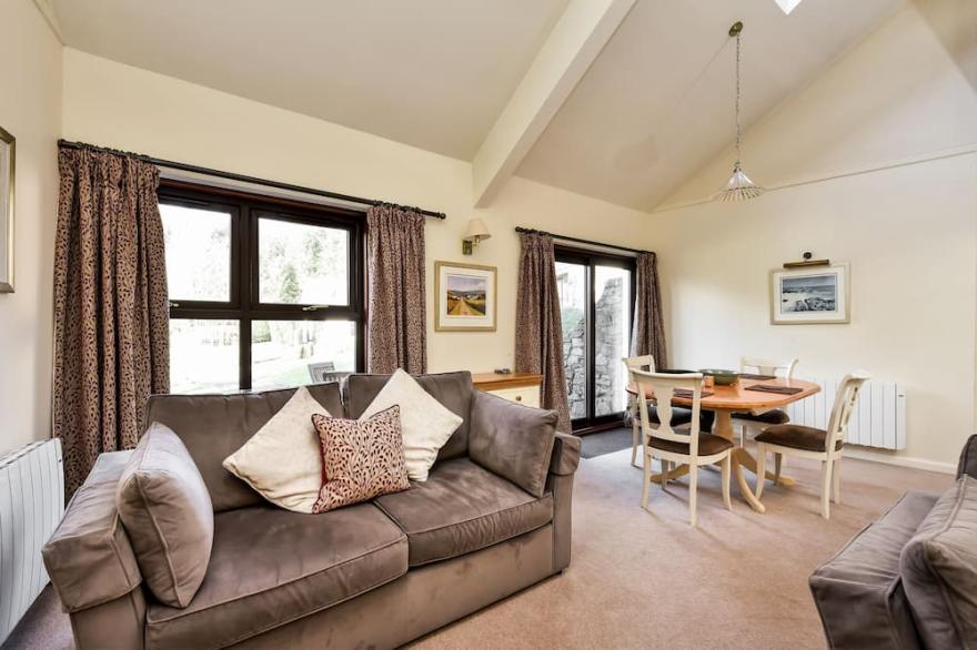 Walled Garden Mews 8 -  a mews cottage that sleeps 6 guests  in 2 bedrooms