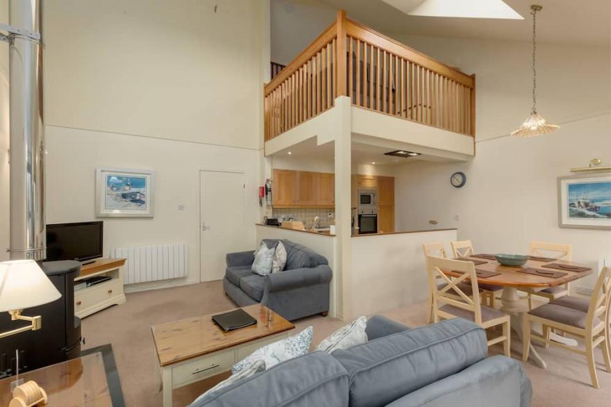Walled Garden Mews 8 -  a mews cottage that sleeps 6 guests  in 2 bedrooms