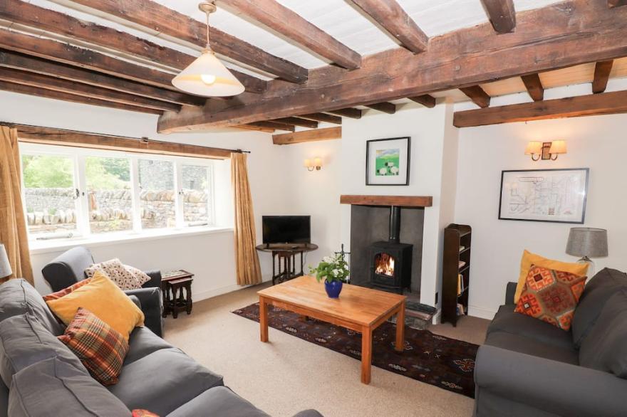TWO TOWN END, pet friendly, character holiday cottage in Mungrisdale