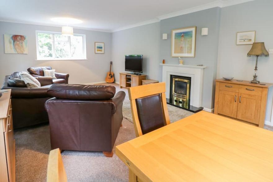 TANGLEWOOD, family friendly, character holiday cottage in Rhos-On-Sea