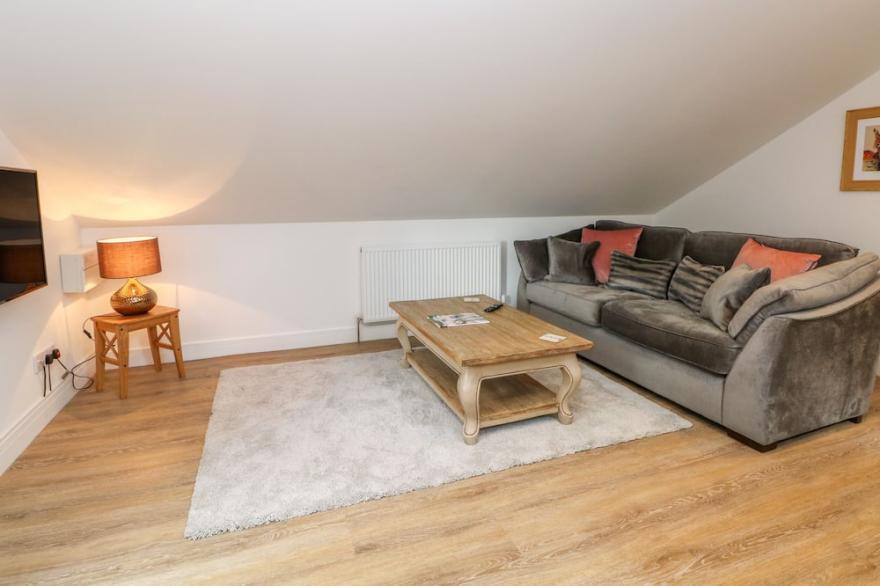 THE CROFT, romantic, character holiday cottage in Chorley