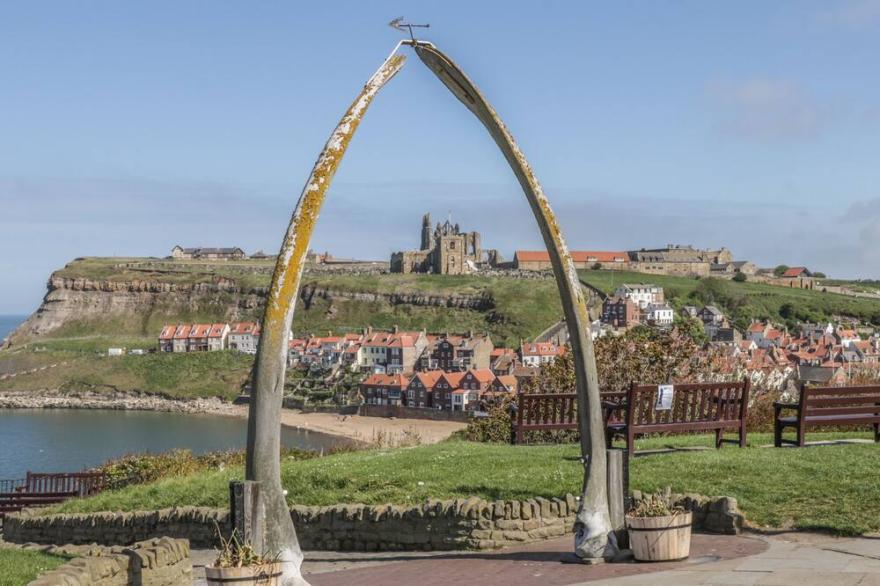 FAWCET HOUSE, pet friendly, country holiday cottage in Whitby