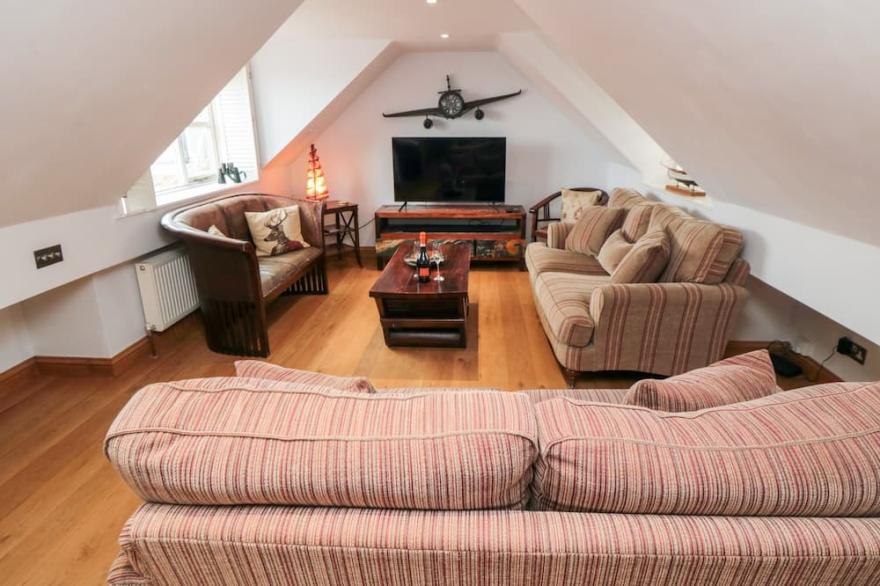 FAWCET HOUSE, pet friendly, country holiday cottage in Whitby