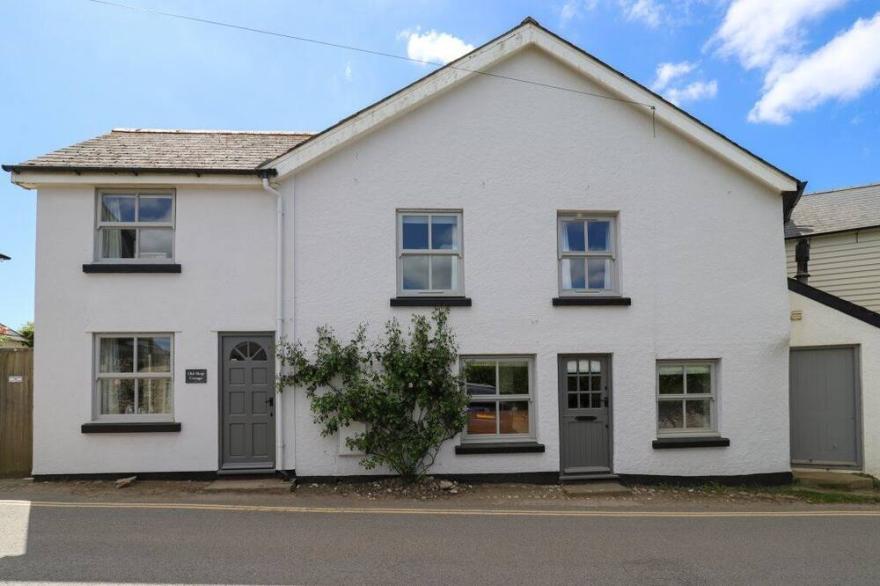 Old Shop Cottage a charming cottage in the picturesque beach village of Bantham.