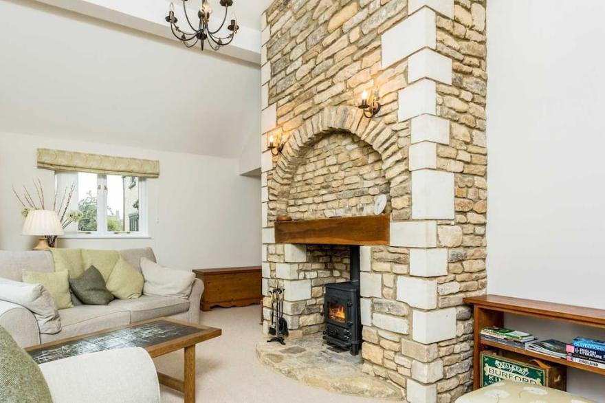 Cosy holiday cottage for 2 in the Cotswolds - Twigs