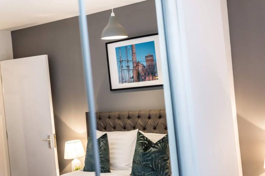 Host Apartments | Duke Street Townhouse Apts I