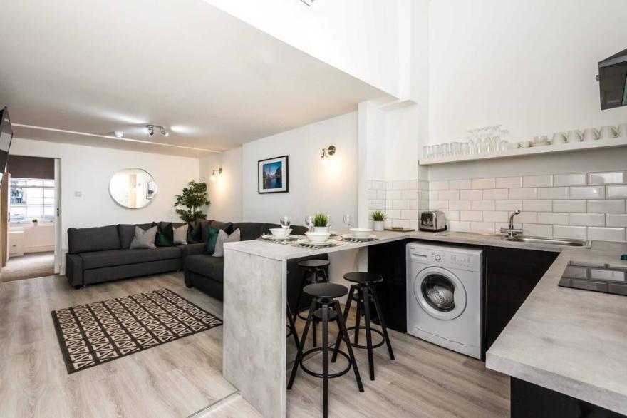 Host Apartments | Duke Street Townhouse Apts I