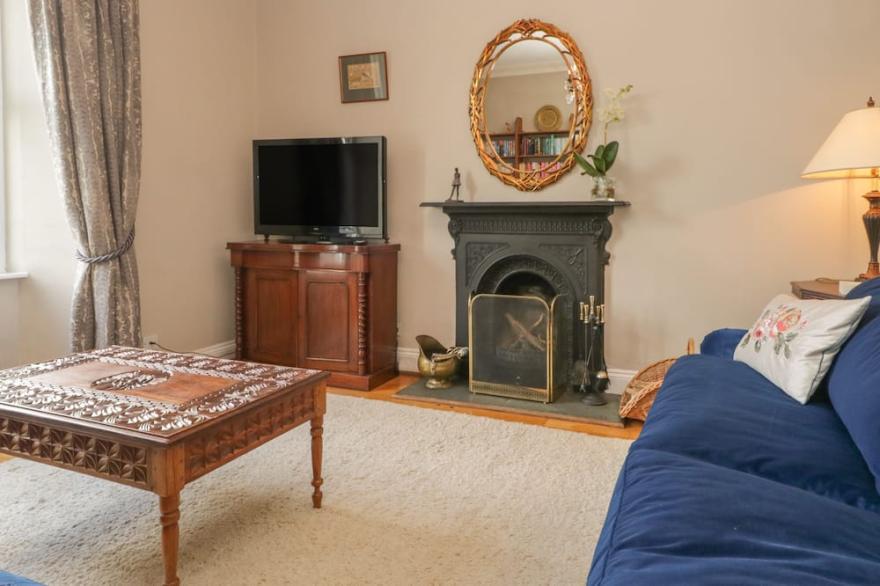 HIGH TORVER HOUSE, pet friendly, luxury holiday cottage in Torver