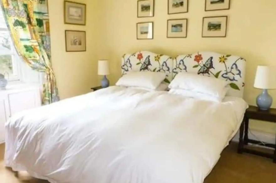 Large country house perfect for family or friends.