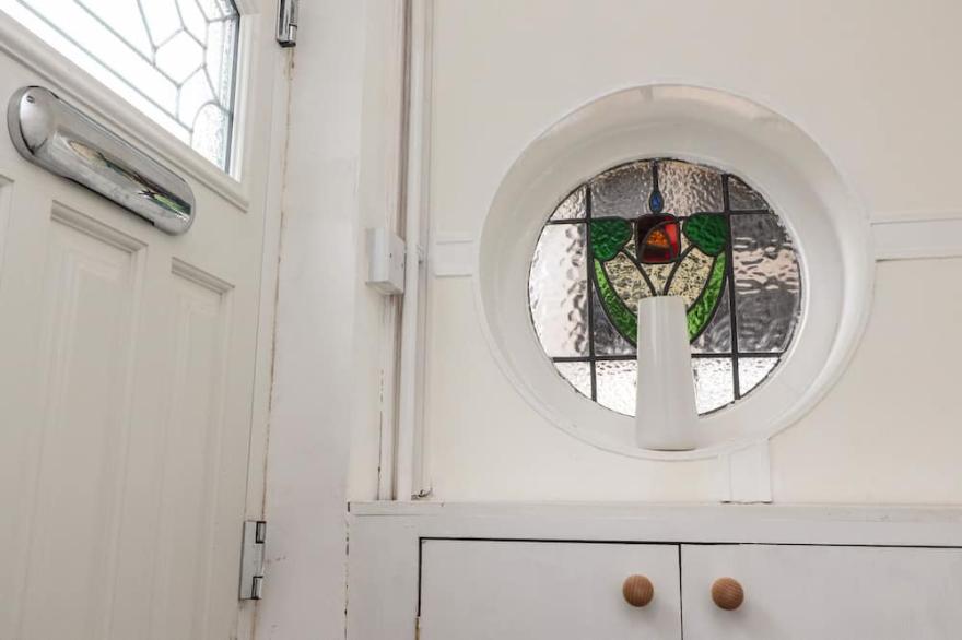 6A ELMS ROAD, pet friendly, country holiday cottage in Morecambe