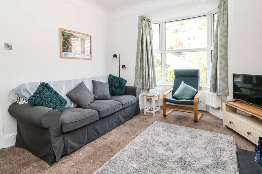 HILLSIDE, pet friendly, with open fire in Dartmouth