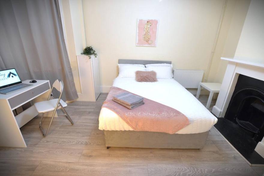 ★Rose House★ Entire House★ WiFi★ 4 Bed★ Garden★ Maidstone - Kent