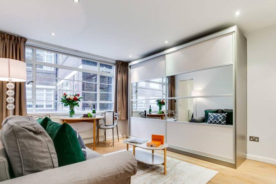 First Class 1 Bedroom Apartment for up to 4 in Kensington 540