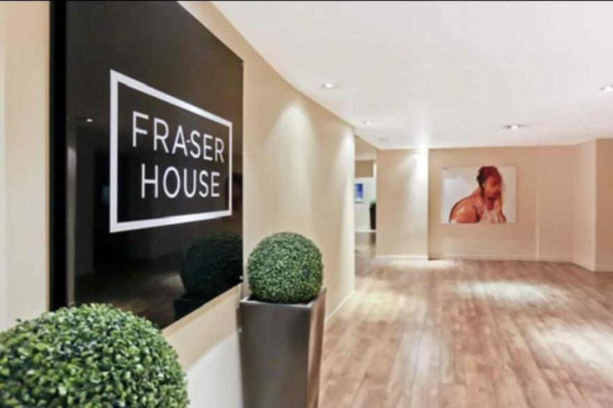 CHARMING 2-BEDROOMS CITY CENTRE APARTMENT