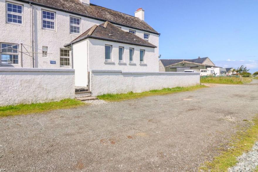 ERISCO, pet friendly, country holiday cottage in Duntulm