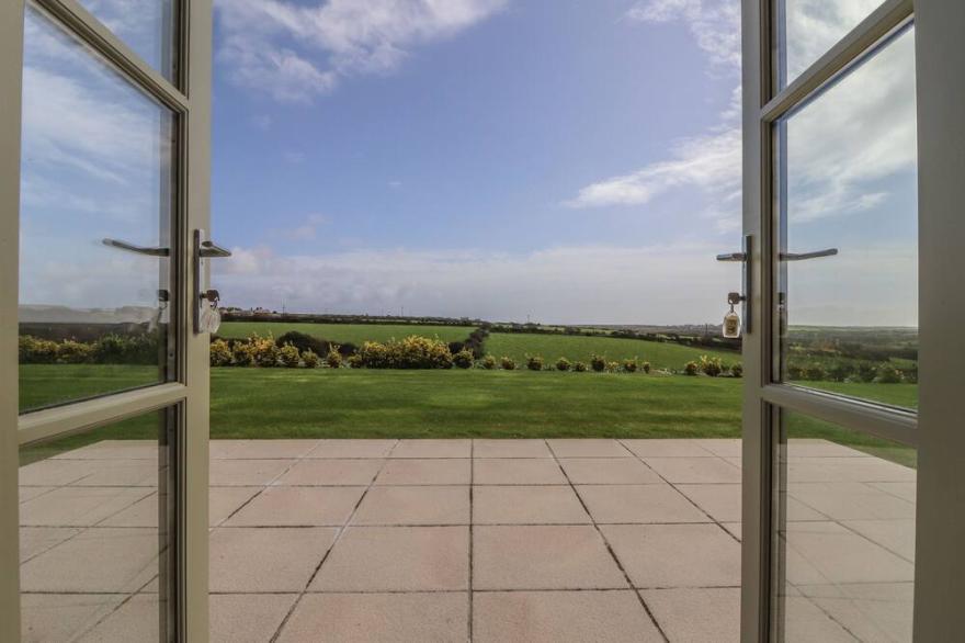 AN GWEL, family friendly, character holiday cottage in Sennen