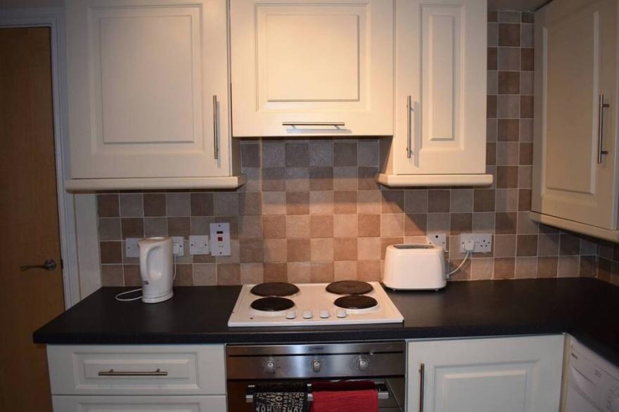 Modern One Bed Apartment (3) City Centre