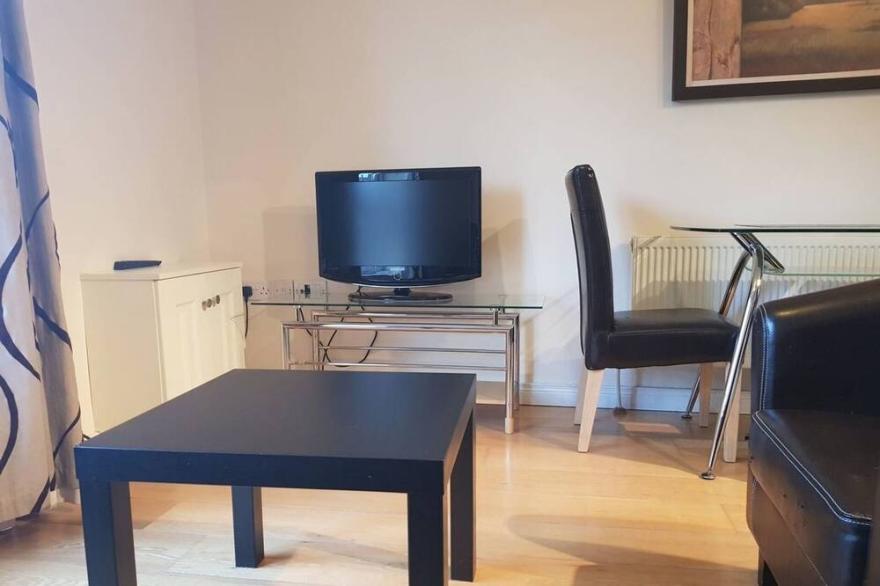 Modern One Bed Apartment (3) City Centre