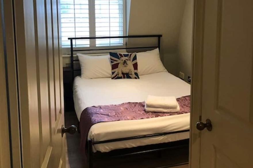 Exclusive Townhouse in Central London!